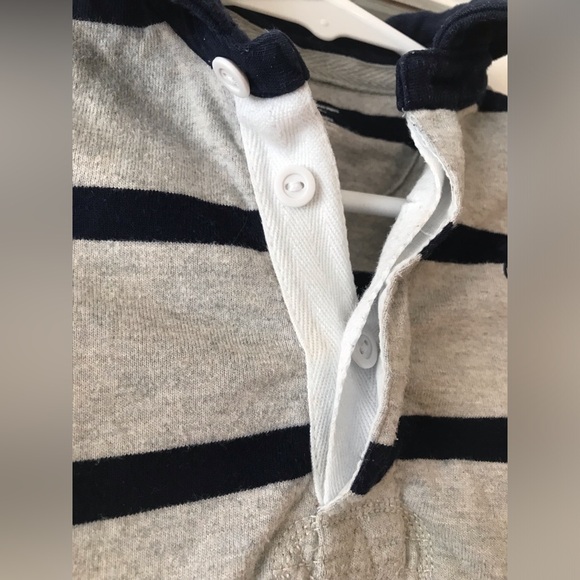 Ralph Lauren size 9 months navy & gray stripe polo long sleeves one-piece romper - Picture 6 of 6